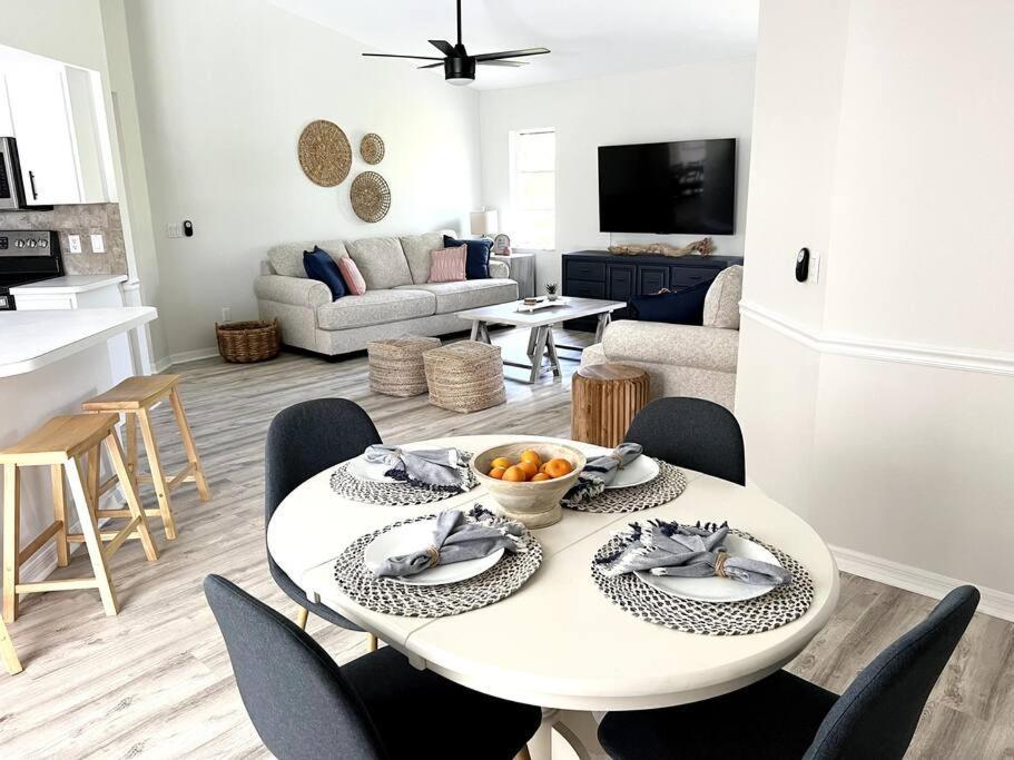 Beautiful Spacious Home! Close To Beaches - Heated Private Pool Englewood Esterno foto